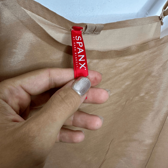 SPANX Thinstincts Convertible Slip Low Back Nude Beige level 1 support MEDIUM M - Picture 4 of 6